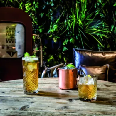 L'Après, restaurant, bar à cocktails, espaces co-working à Paris 18ème