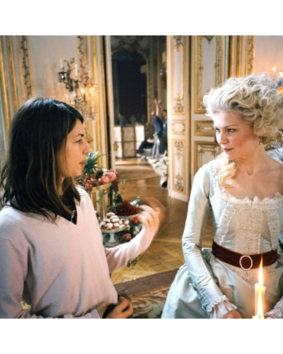 Le rose Ladurée de Sofia Coppola a fini par entrer au Château
