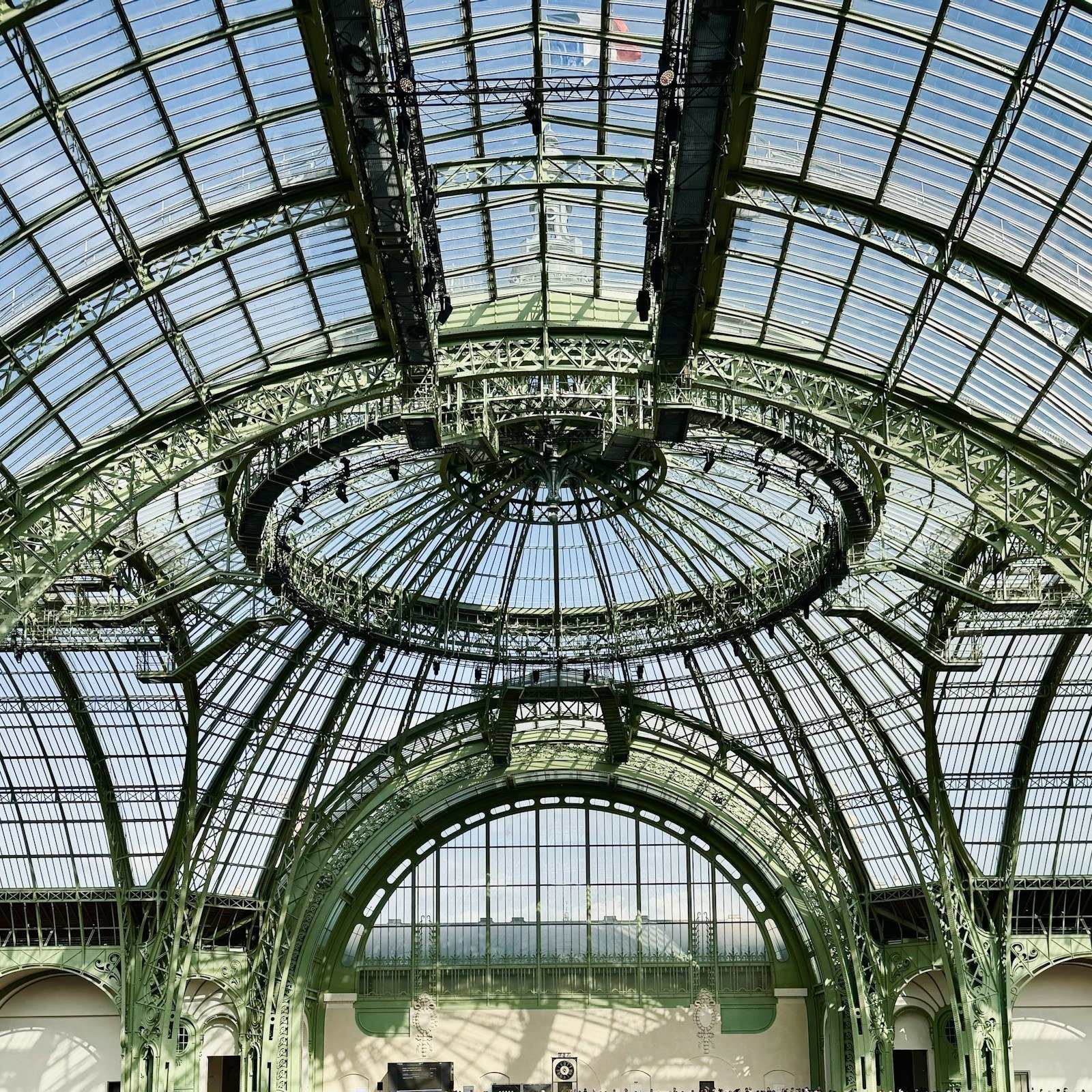 Art Basel Paris, la foire qui a fermé deux jours trop tôt