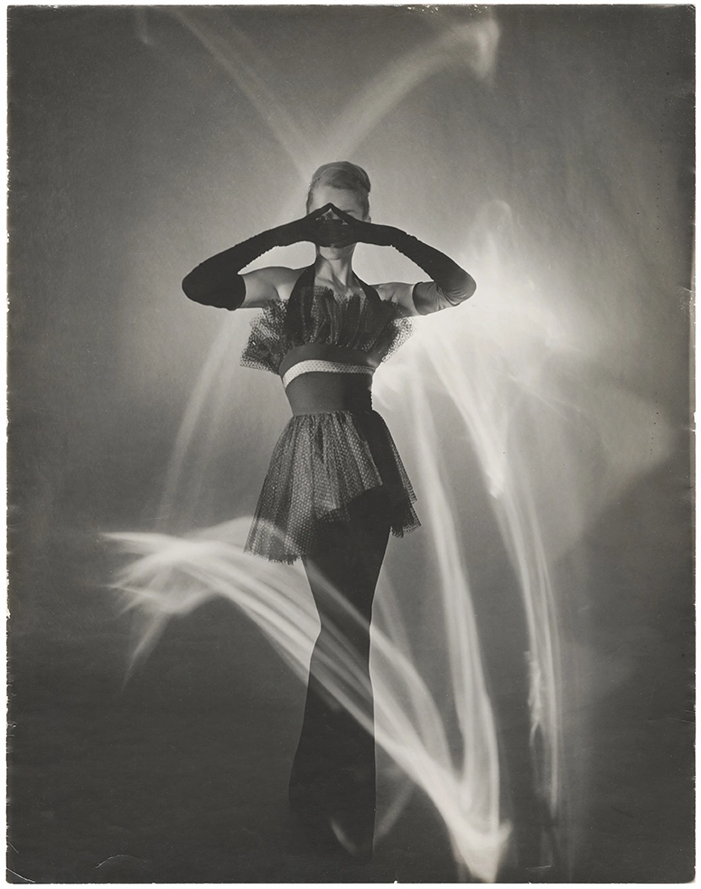 Fernand Fonssagrives, Lisa Fonssagrives, années 1940 Tirage gélatino-argentique Prêt de l’Archive Tom Penn © Estate of Fernand Fonssagrives - IMG 5